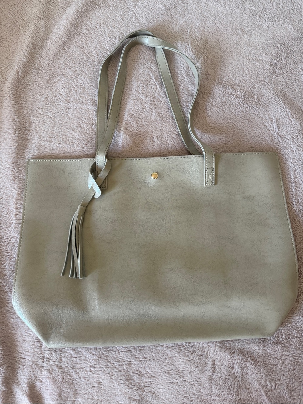 Everyday Tote Bag in Light Gray with Tassel